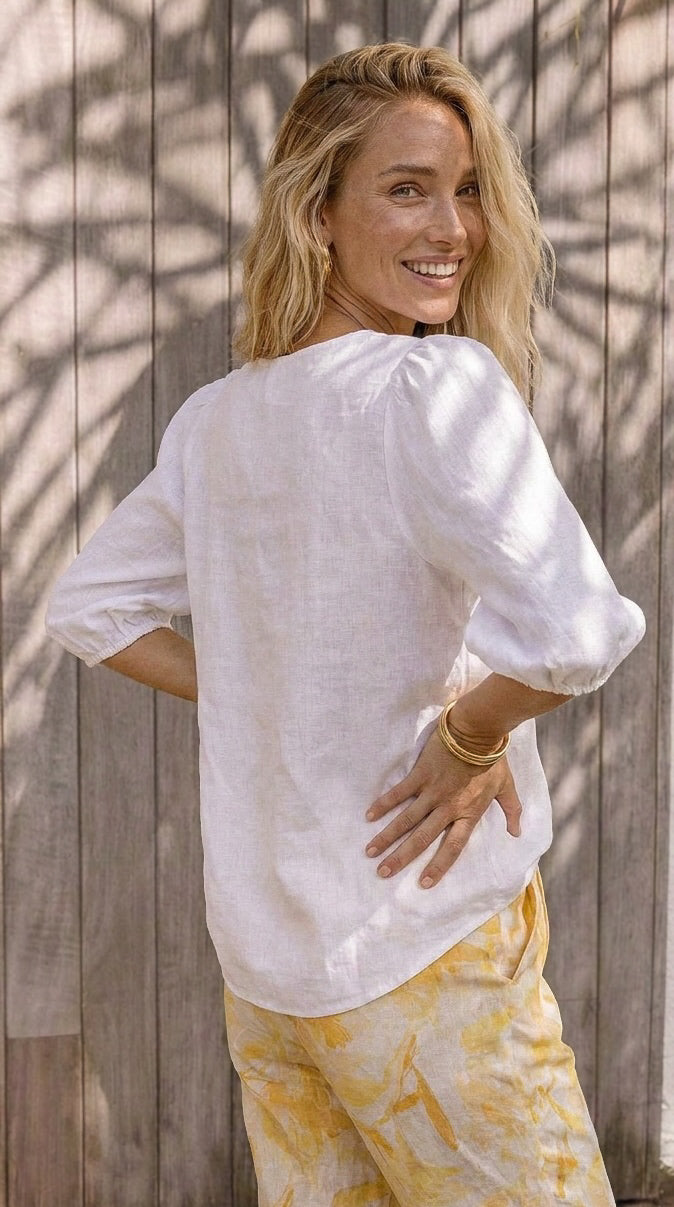 Luca - White premium 100% linen: Classic V-neck blouse with elasticated sleeves