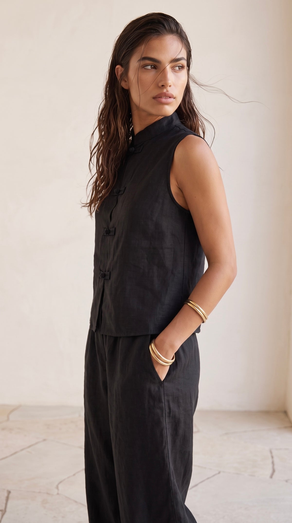 Bailey - Black 100% premium linen: Cuffed pants