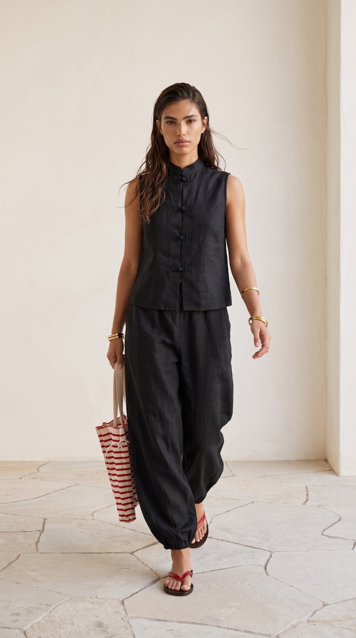 Bailey - Black 100% premium linen: Cuffed pants