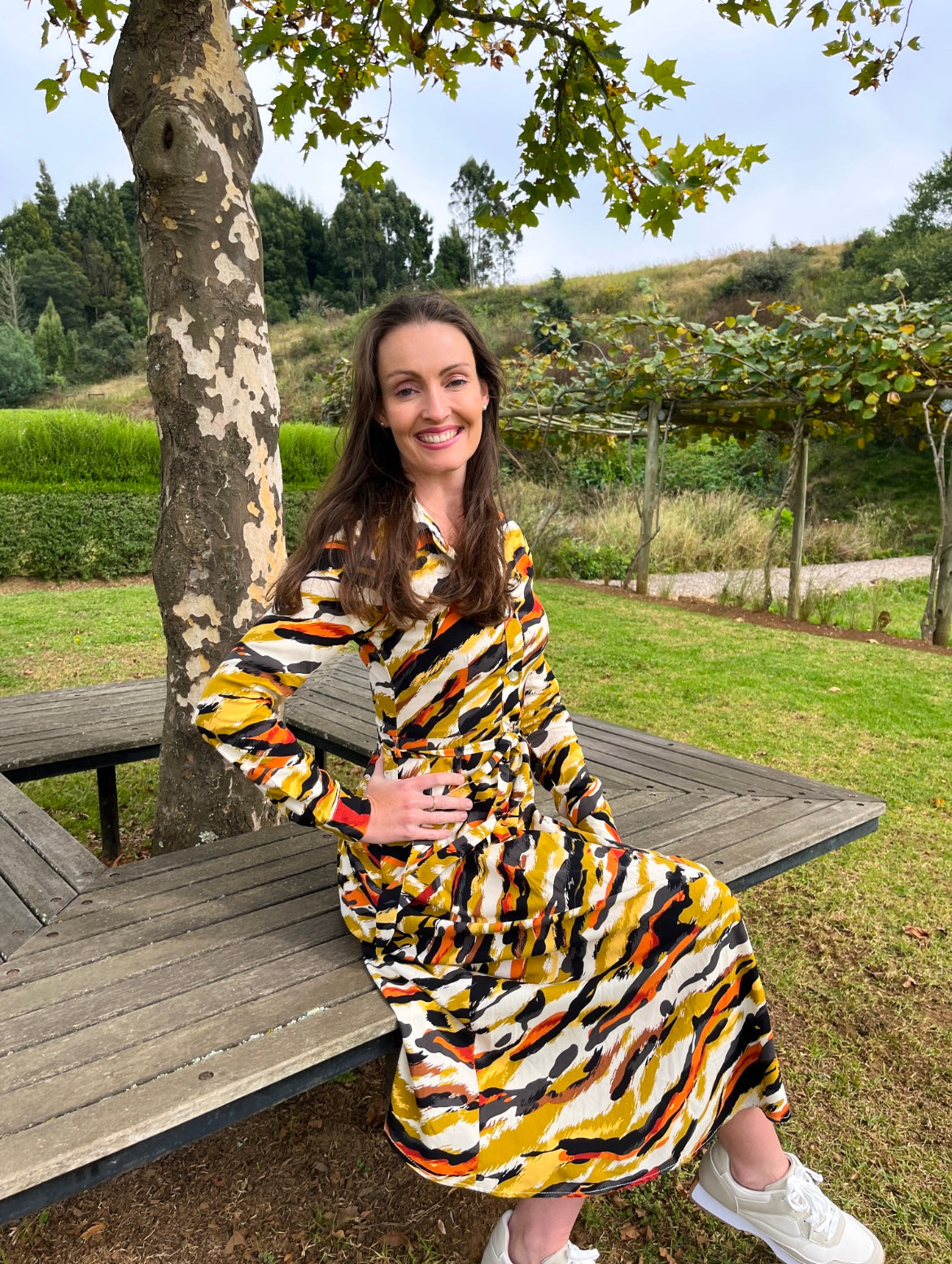 Blake - Secret Jungle: Button - up long sleeve collared dress