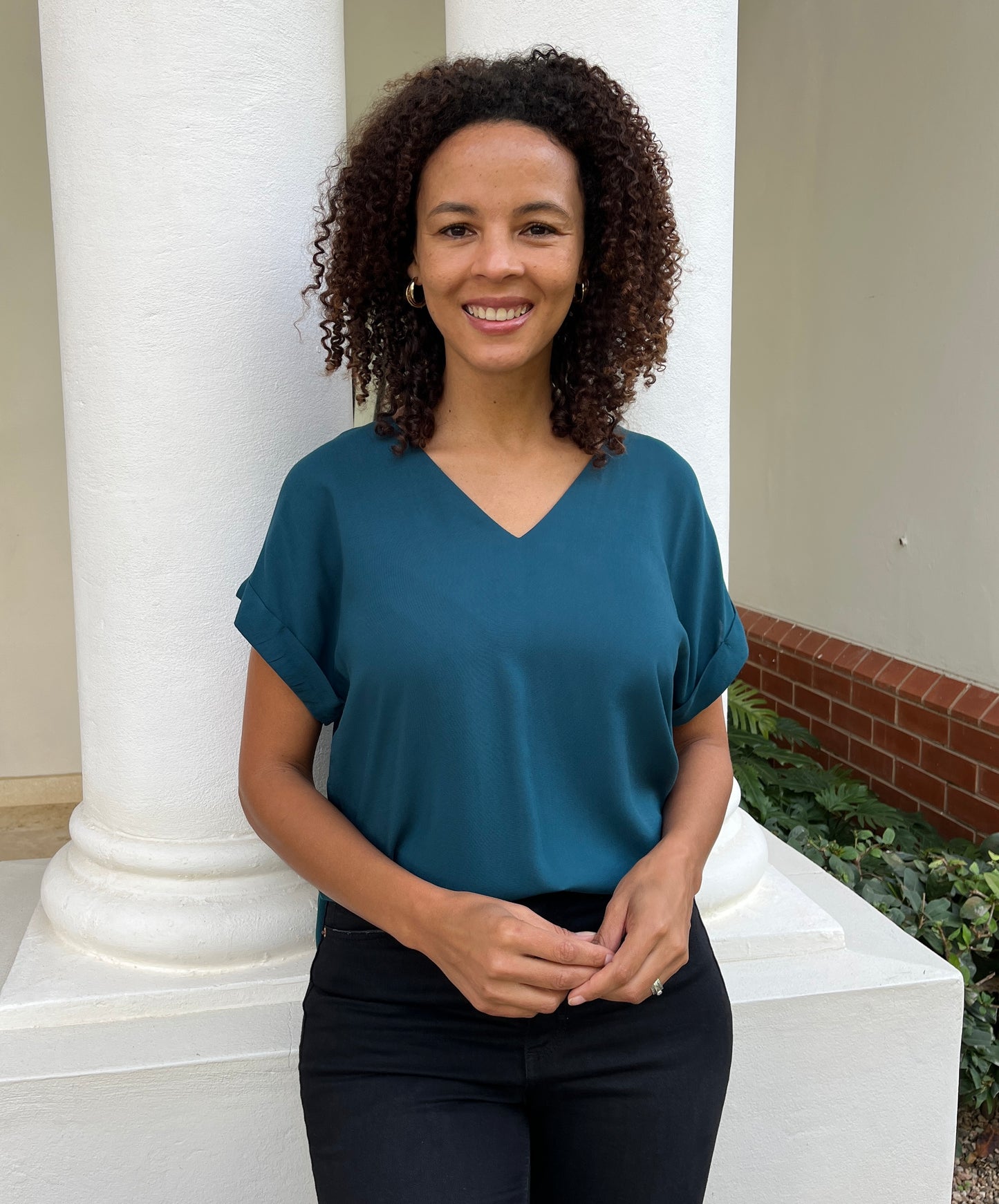 Sadie - Plain Emerald: Basic V-Neck Top