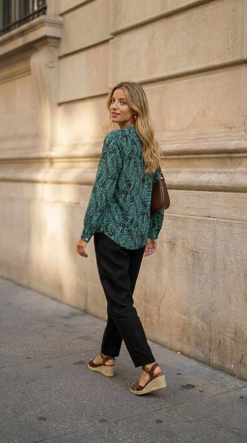 Alice - Dreamland: Button-up mandarin collar shirt