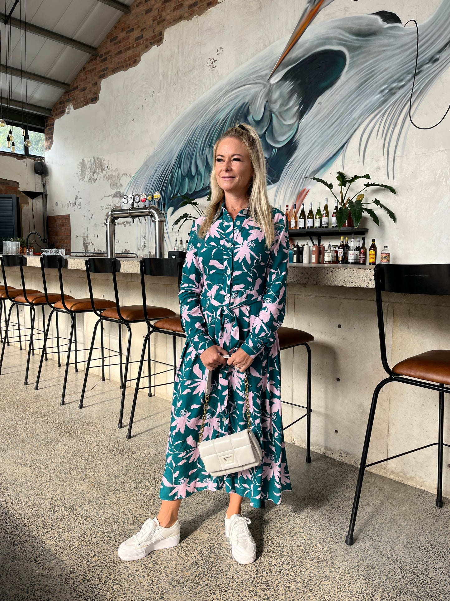 Blake - Pretty Lovely Green : Button - Up Long sleeve Collared Dress with Belt