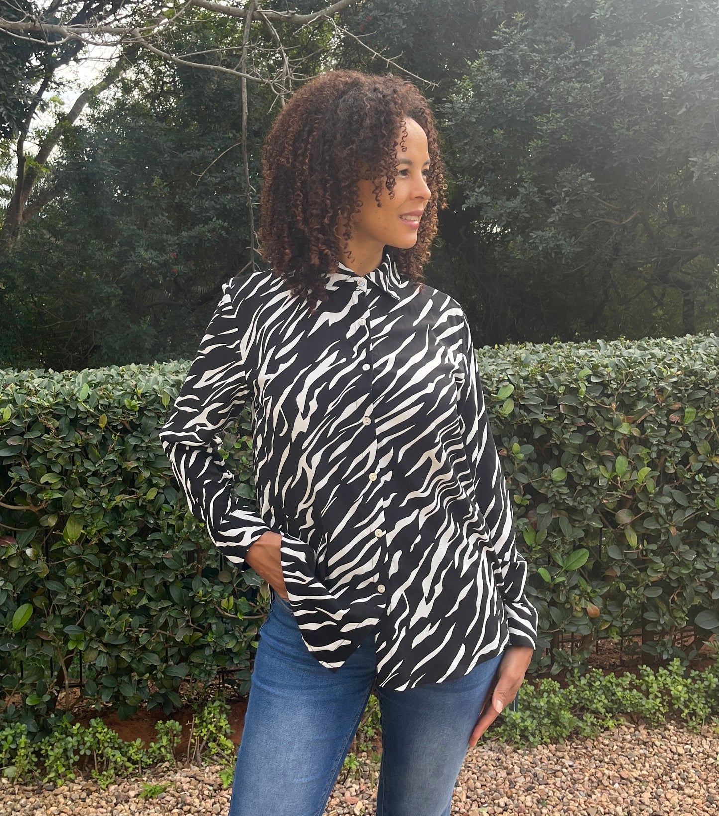 Ellie - Zebra: Classic Collared Shirt with cuff