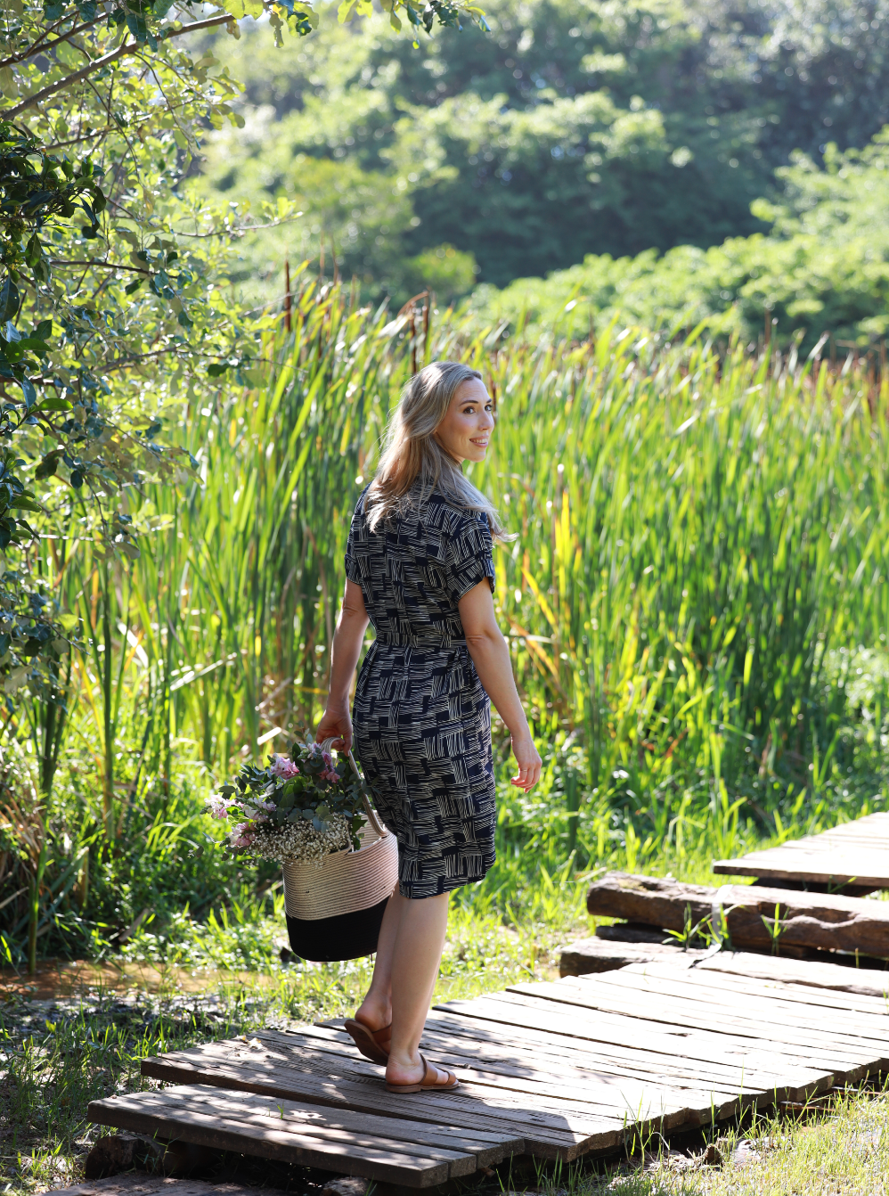 Charlie - Indigo Dreams: Classic Midi Shirt Dress with mandarin collar