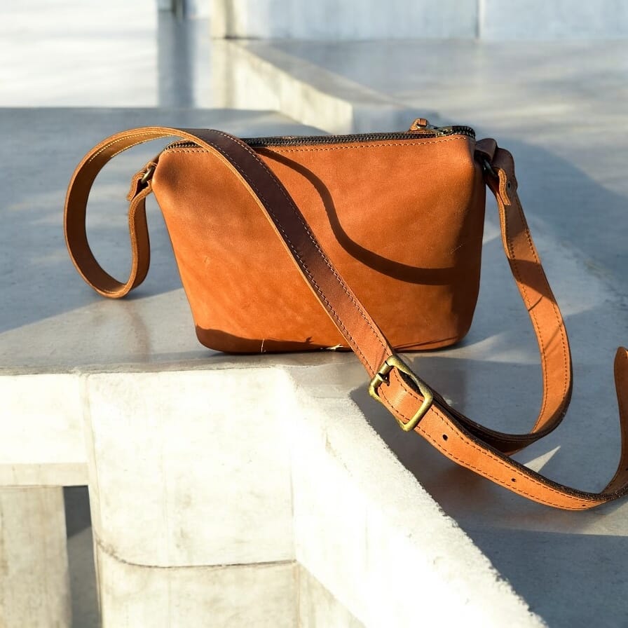 Hamba Nami - Tan Crossbody bag