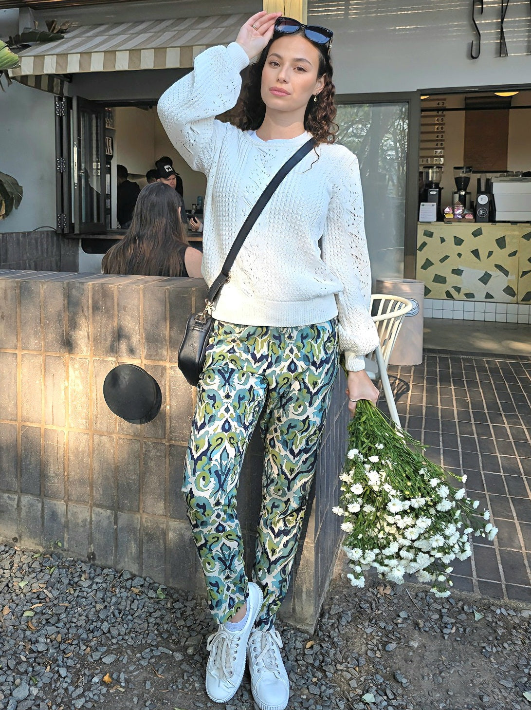 Gia - Breeze: Straight leg pants with elasticated waistband