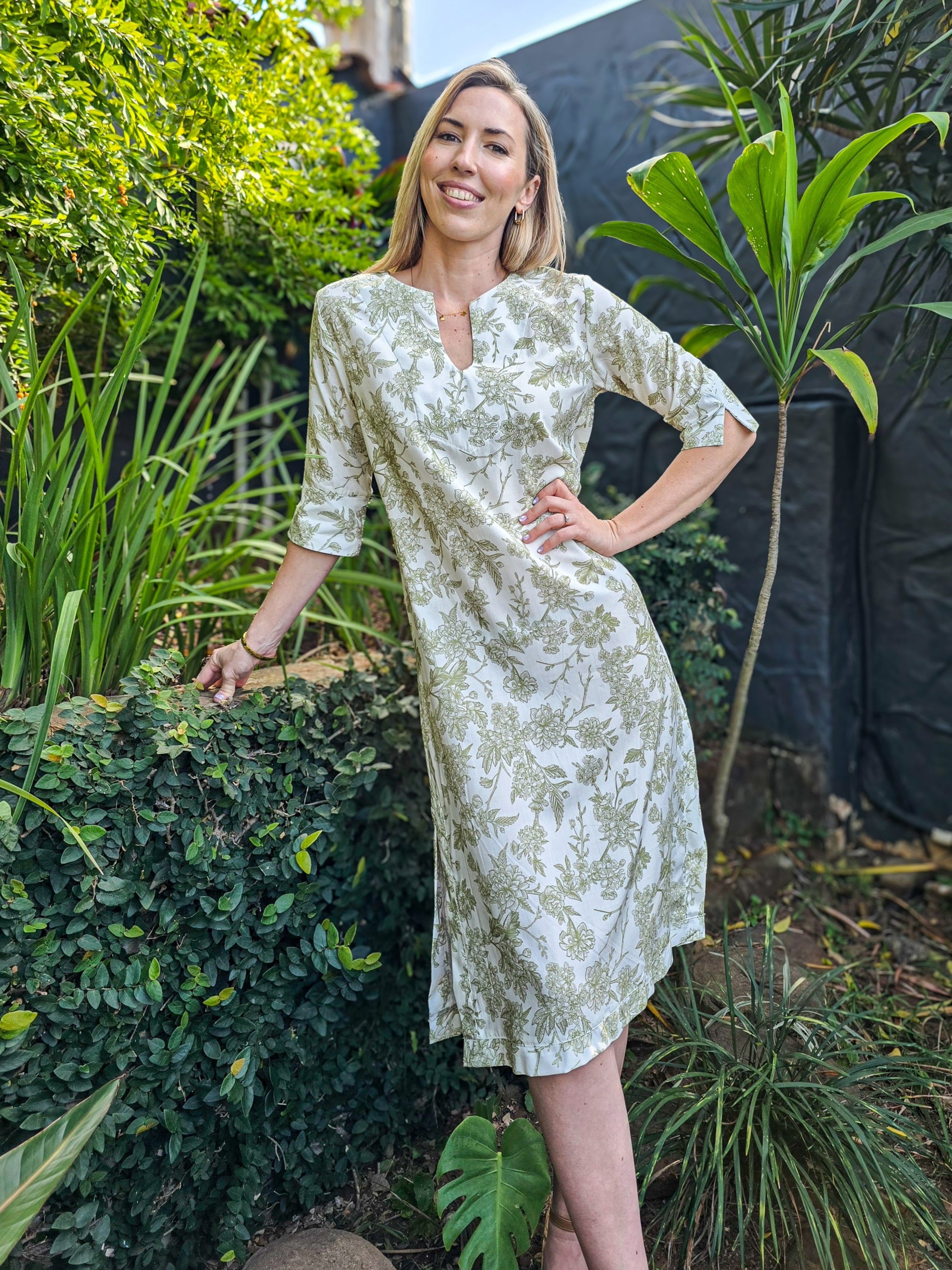 Scarlet - Botanical Bliss: Classic maxi shift dress