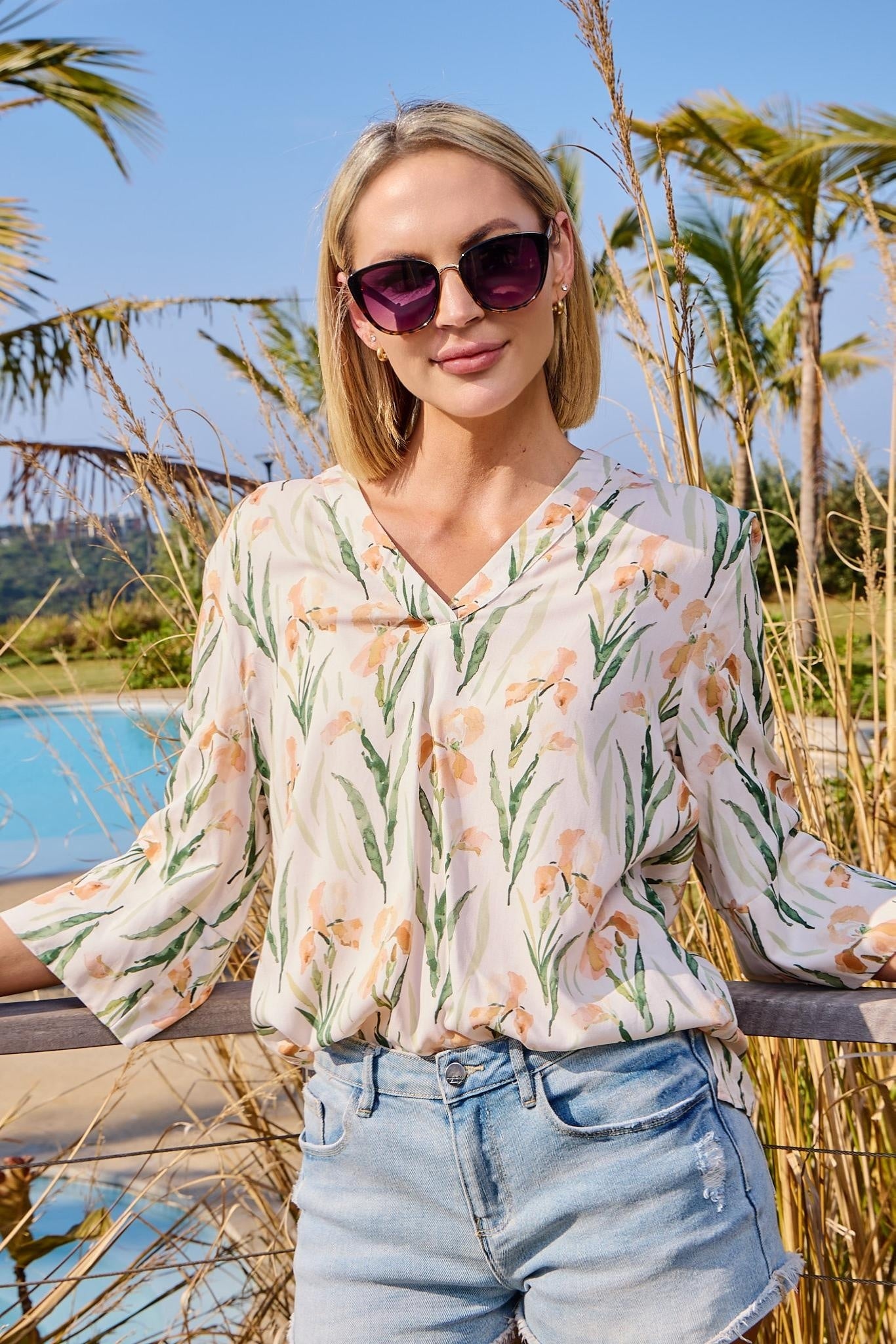 River - Rainforest: Classic V-neck top with 3/4sleeves