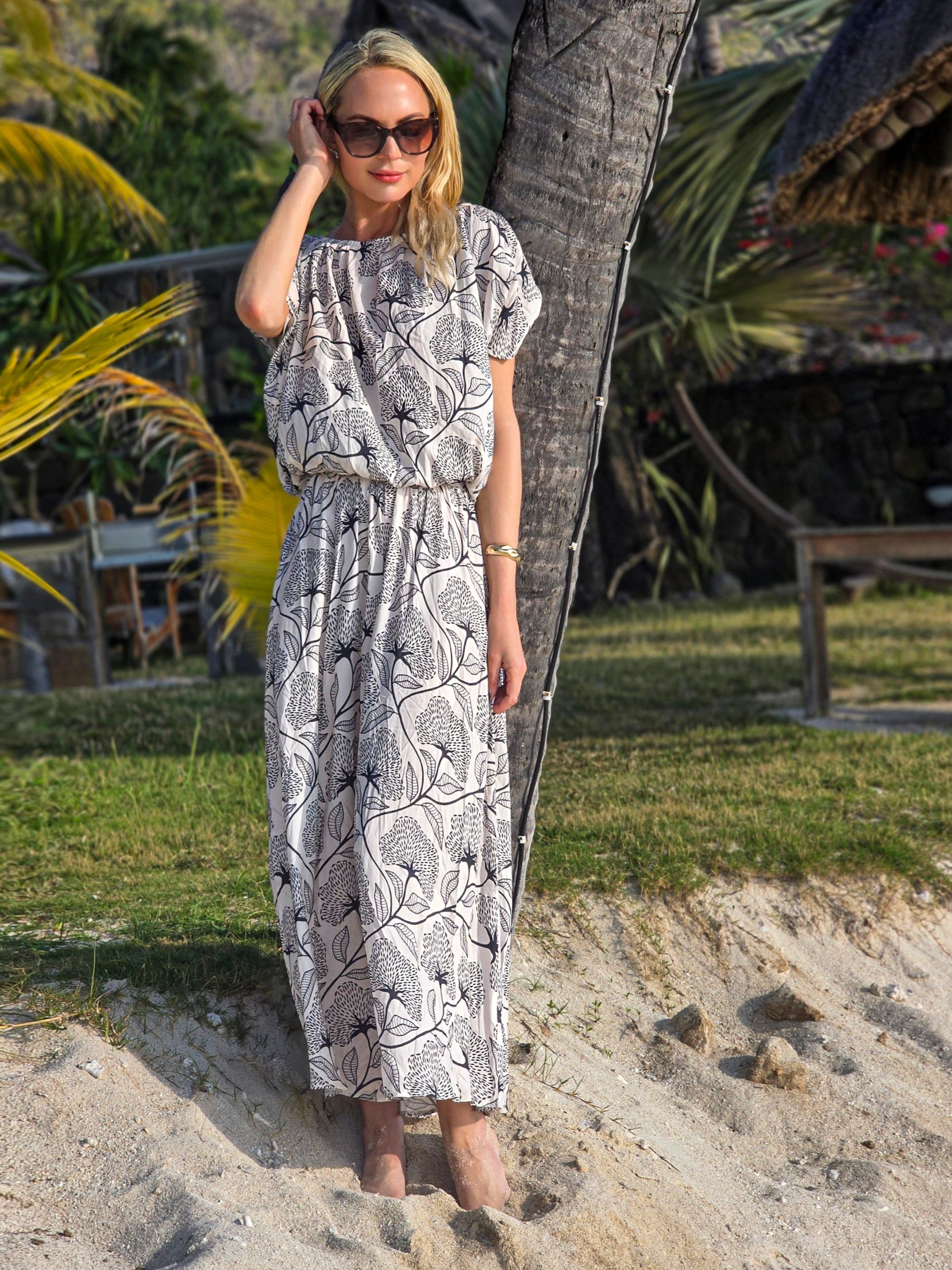 Boho maxi - Radiant: Off the shoulder, elasticated waist maxi dress