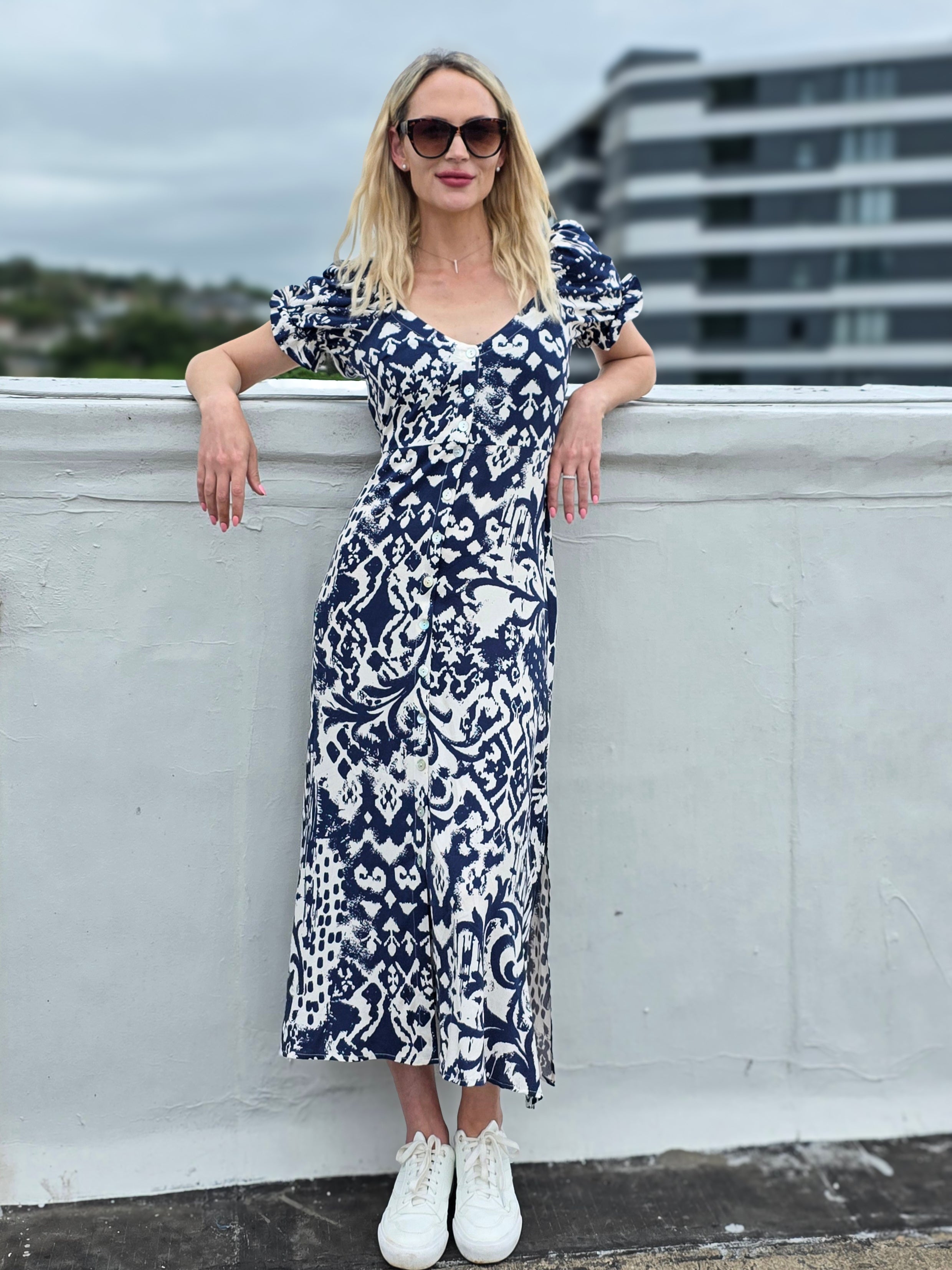 Dom - Sacred Jungle: Midi dress with belt and puff sleeves