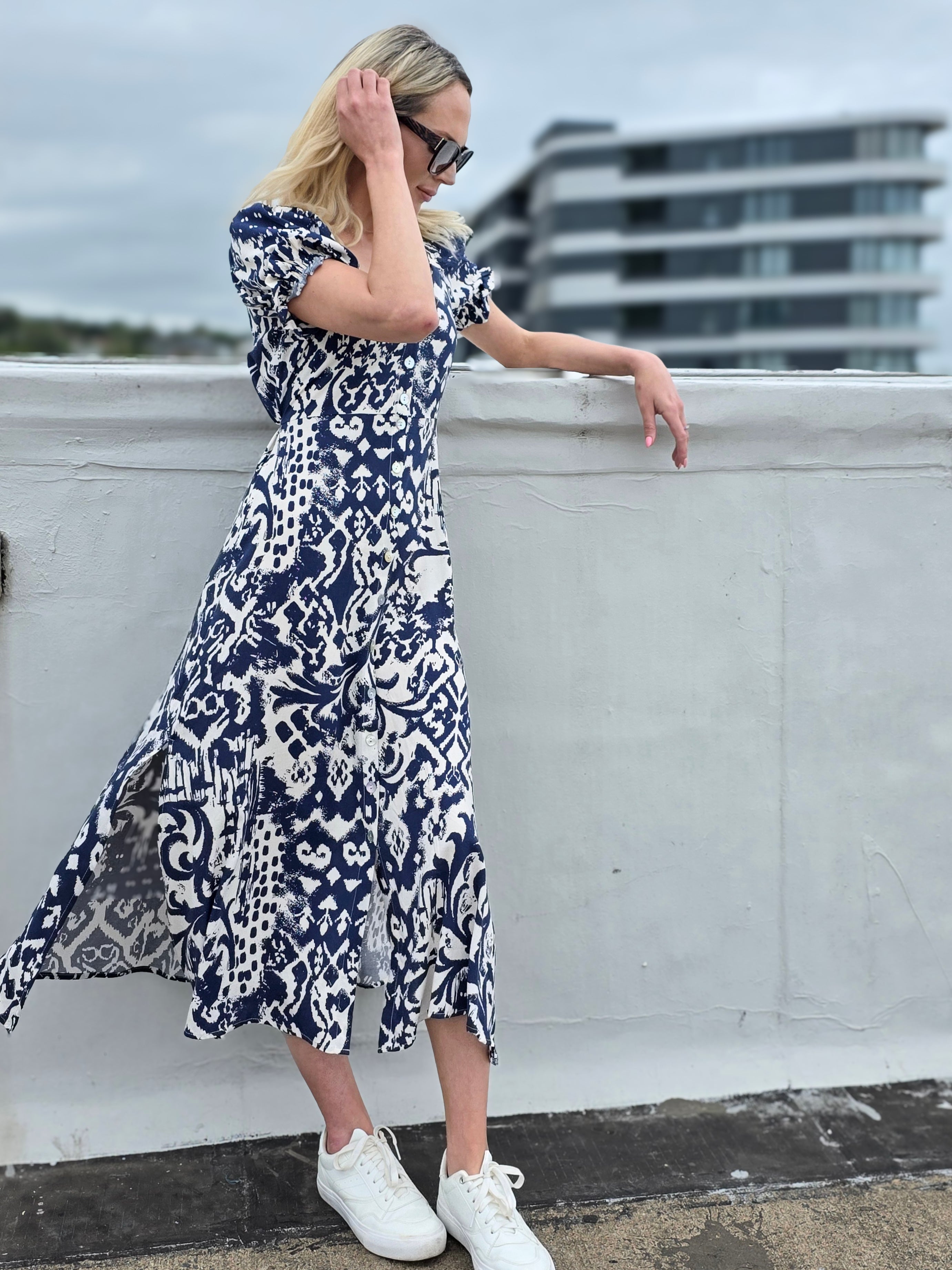 Dom - Sacred Jungle: Midi dress with belt and puff sleeves