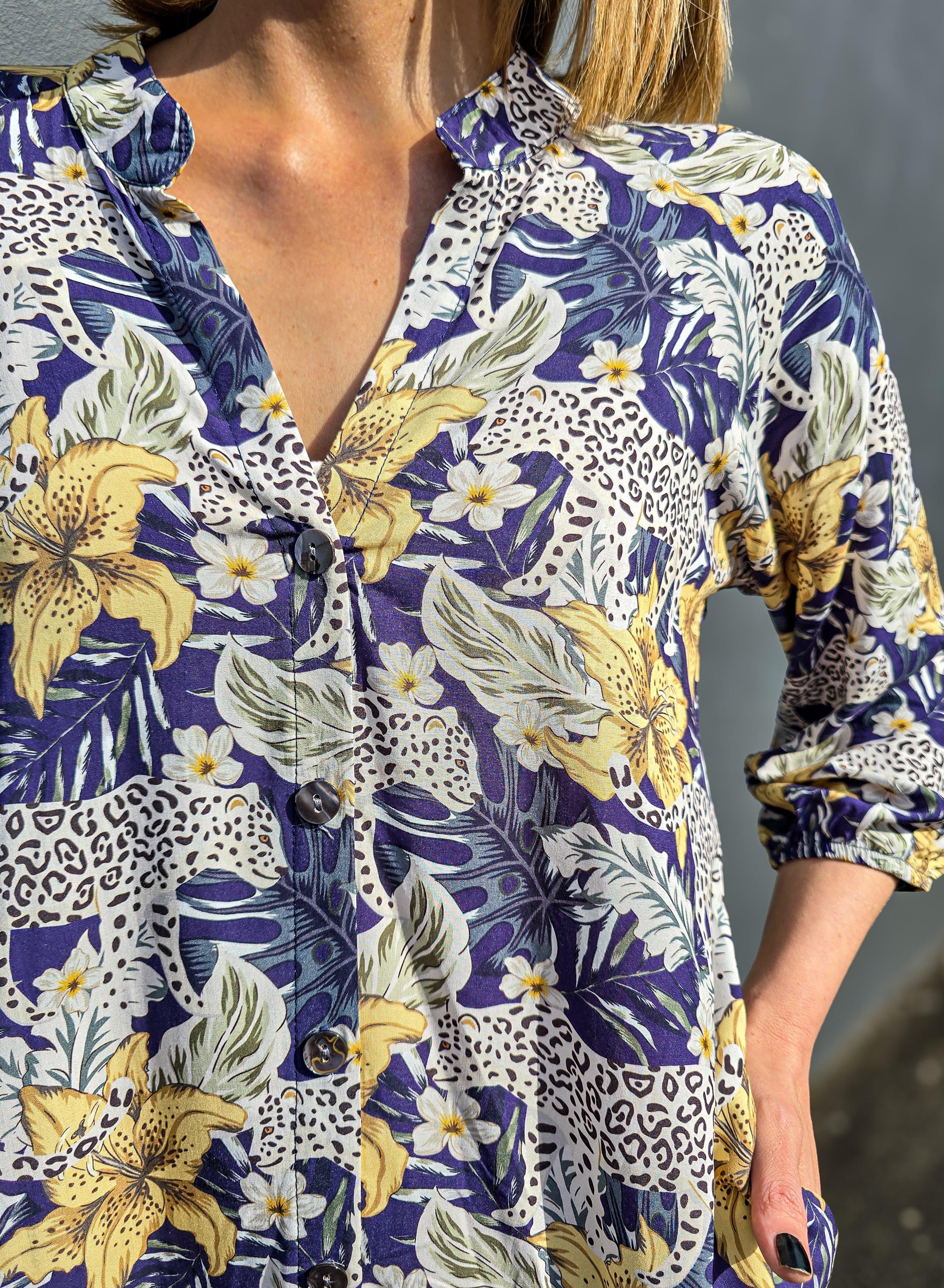 Anna - Leopard Lush: Relaxed Shirt dress with pockets