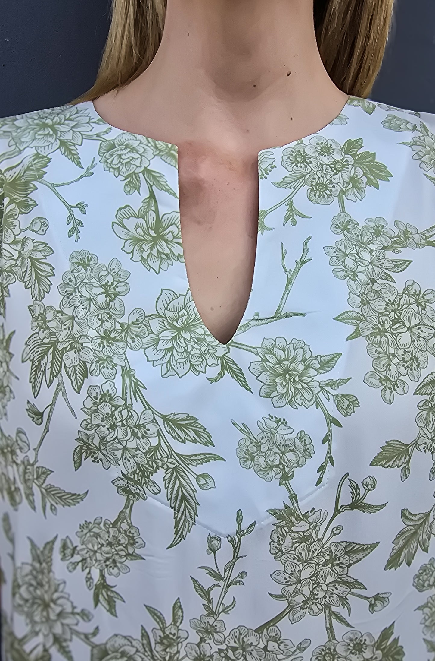 Scarlet - Botanical Bliss: Classic maxi shift dress
