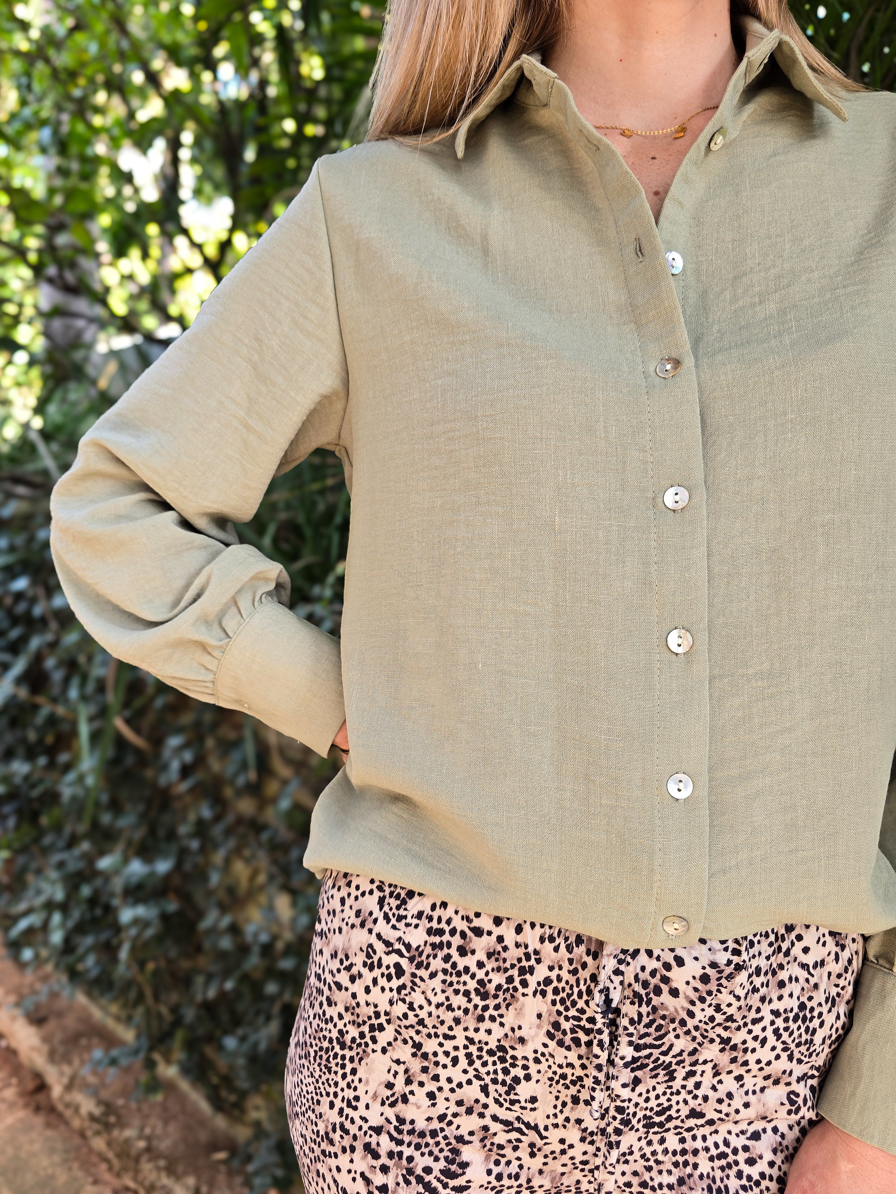 Ellie - Fatigue Linen blend: Classic Collared Shirt with a Cuff