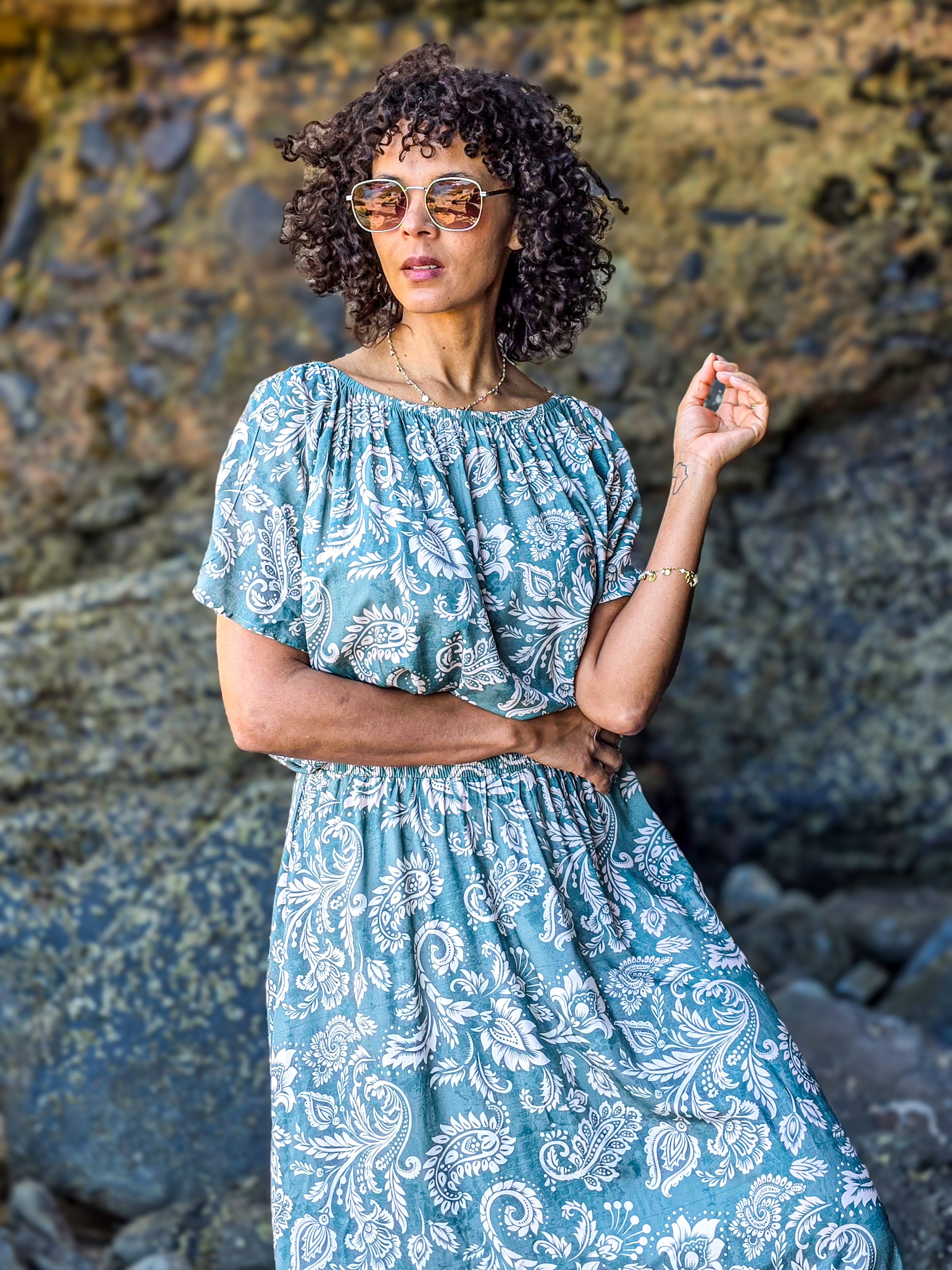 Boho maxi - Joyful Holly: Off the shoulder, elasticated waist maxi dress