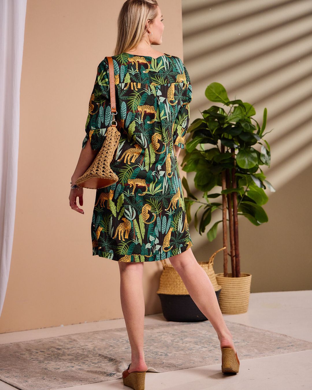 Kerry - Jungle Kingdom: Classic midi shift dress with 3/4 sleeves