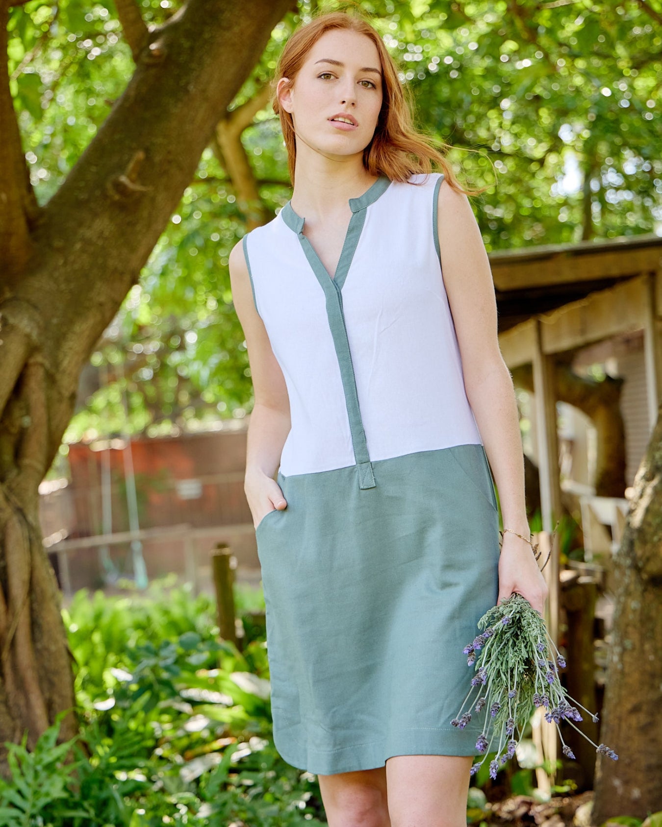 Claudia - Two tone: Sleeveless Linen dress