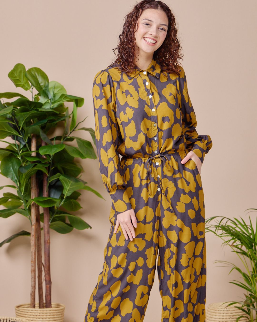 Luna - Gold Leopard: Collared wide leg Jumpsuit with Long sleeves