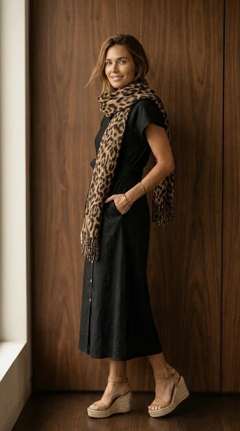 Carli - Black: Poplin maxi dress