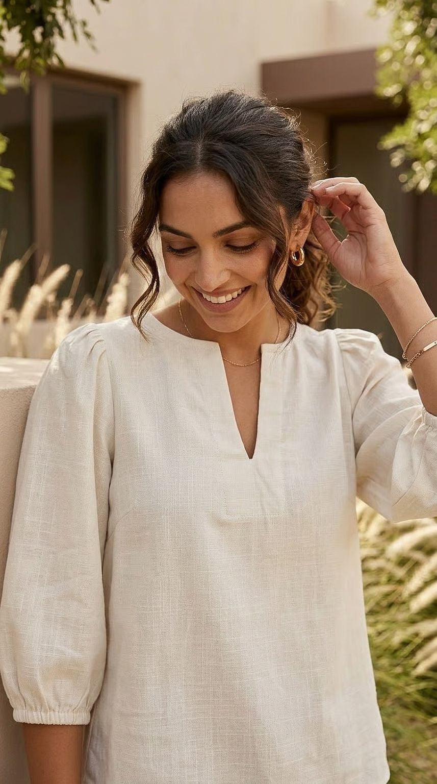 Luca - Butter: Classic V-neck blouse with elasticated sleeves
