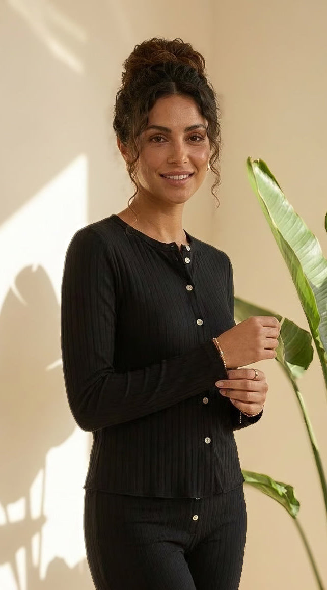 Kylie top - Black: Long sleeve stretch top
