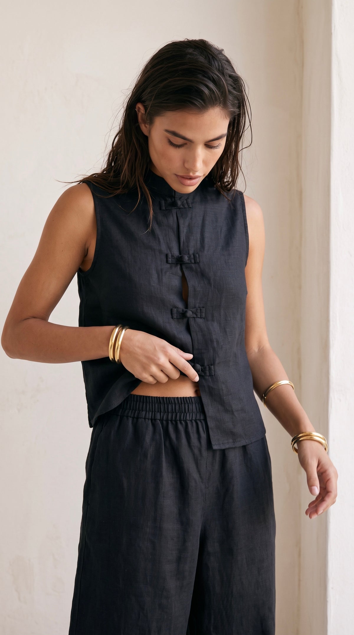 Bailey - Black 100% premium linen: Cuffed pants