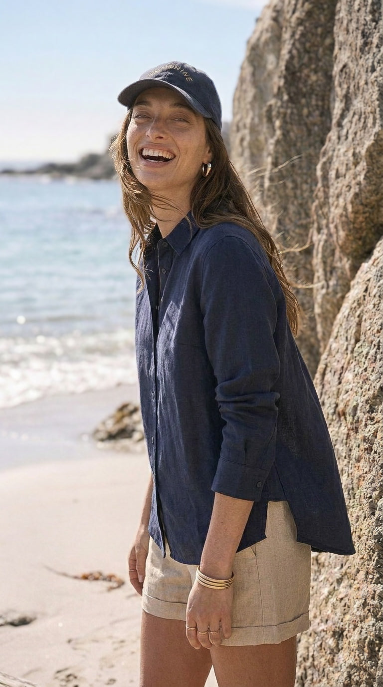 Amelia - Navy premium 100% linen: Collared shirt