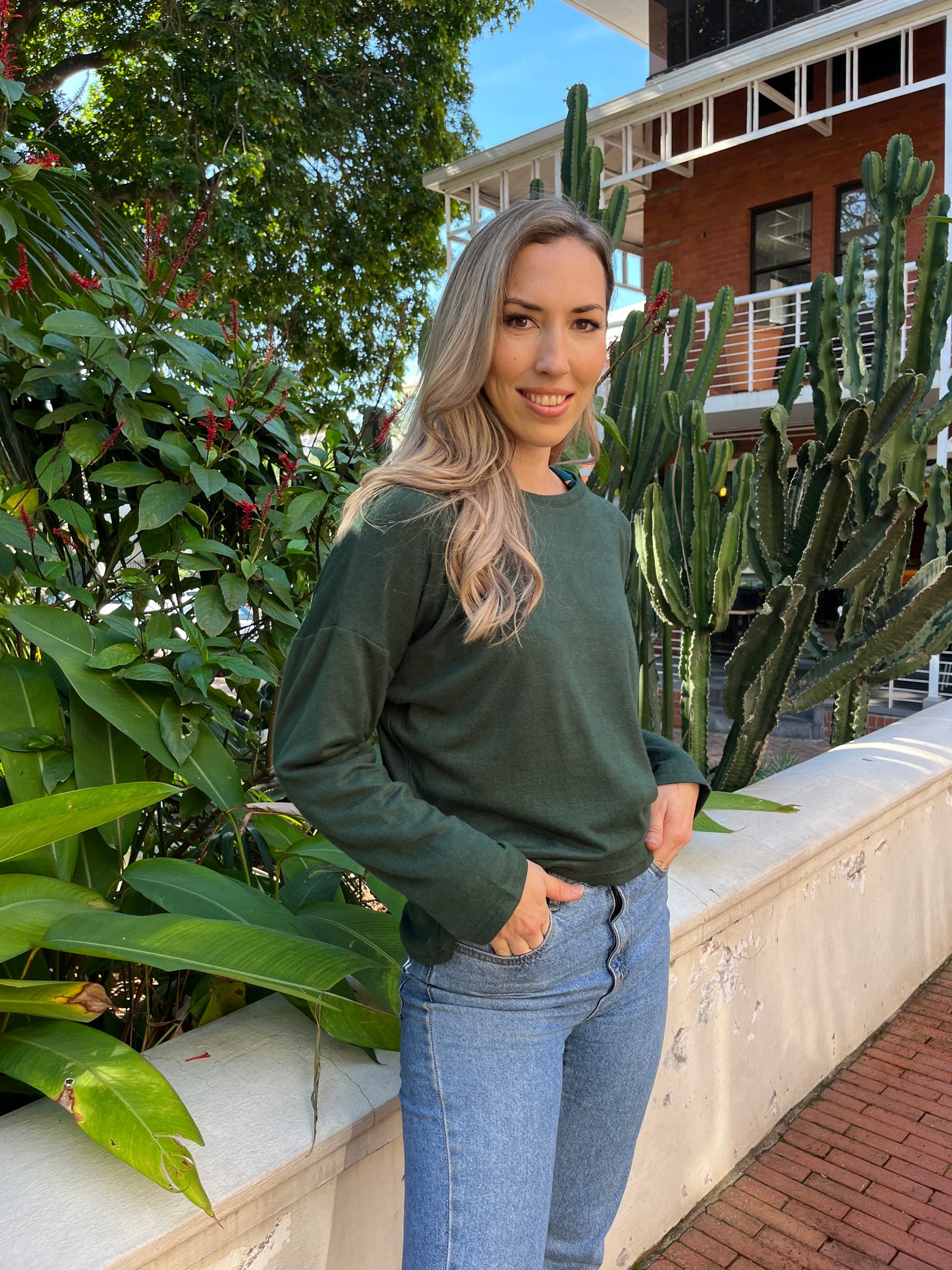 Scarlett Jersey - Green:  Round neck knit