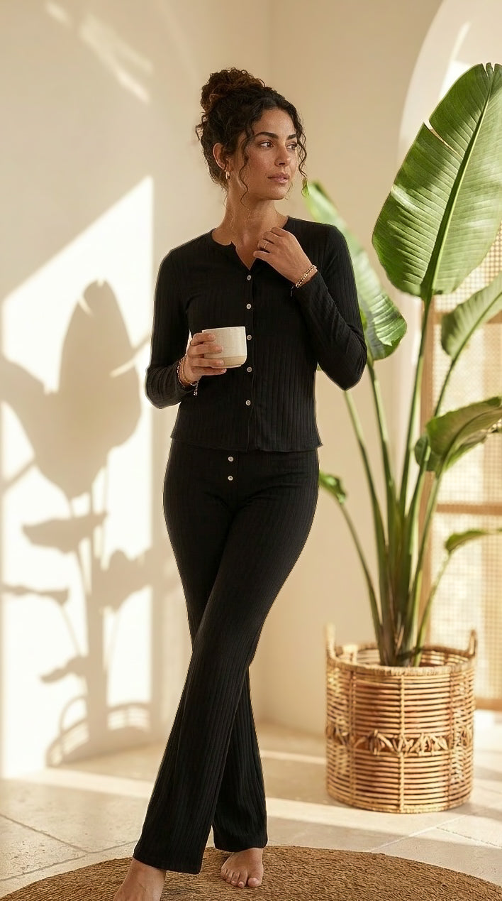 Kylie top - Black: Long sleeve stretch top