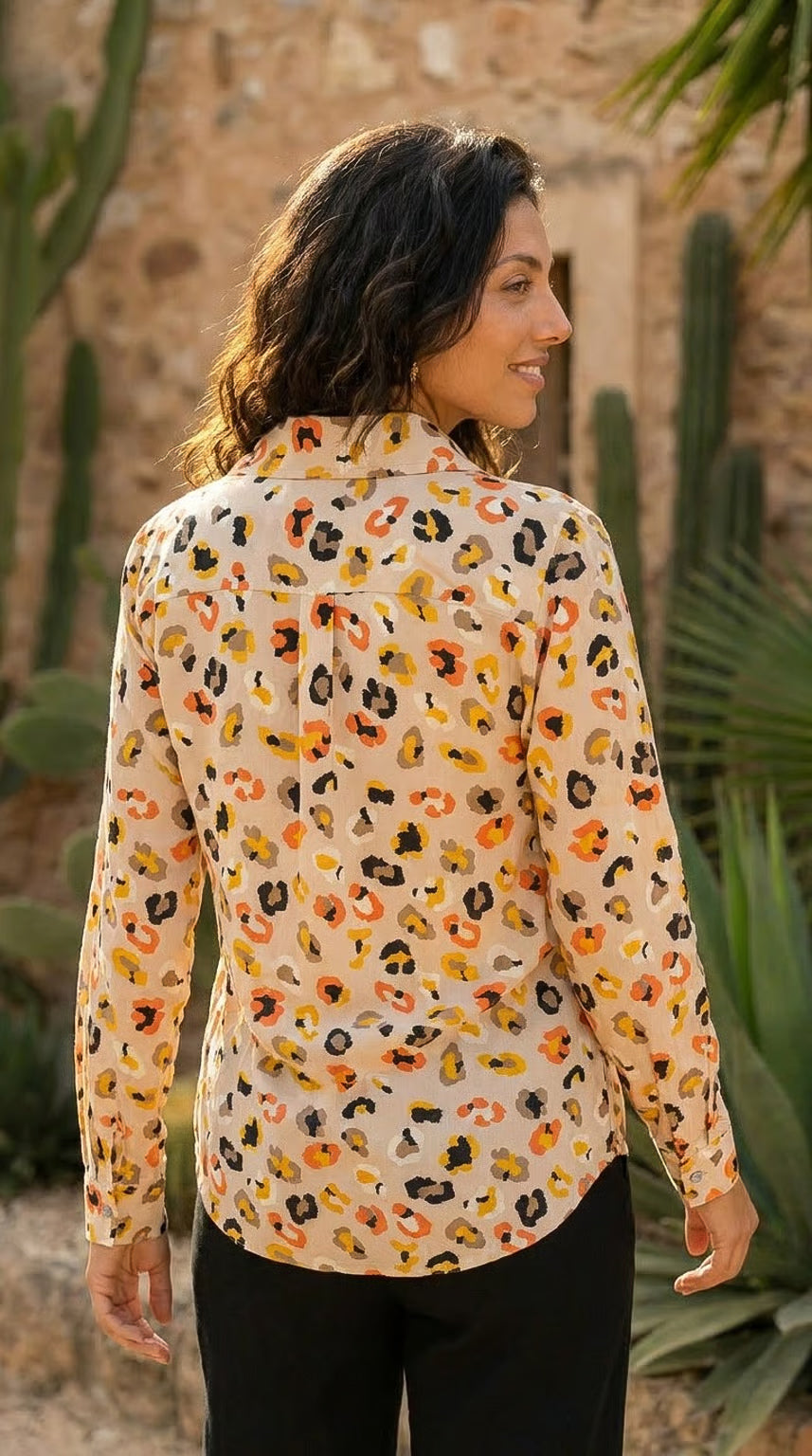 Ellie - Desert Calm: Classic Collared Shirt with a Cuff