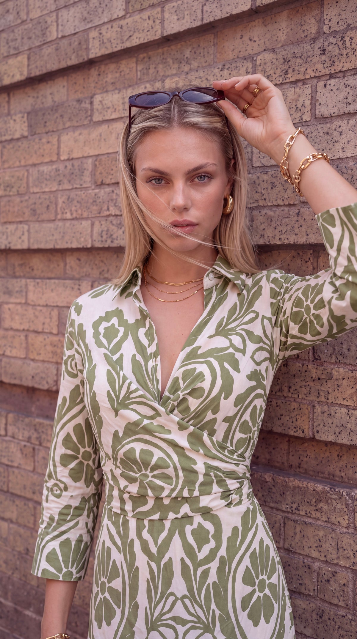 Jolie - Luna Petal Green: Built-in tie belt dress