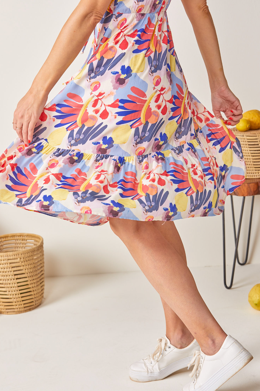 Lyn Midi - Summer Love: V-Neck elasticated waistline detail Midi Dress