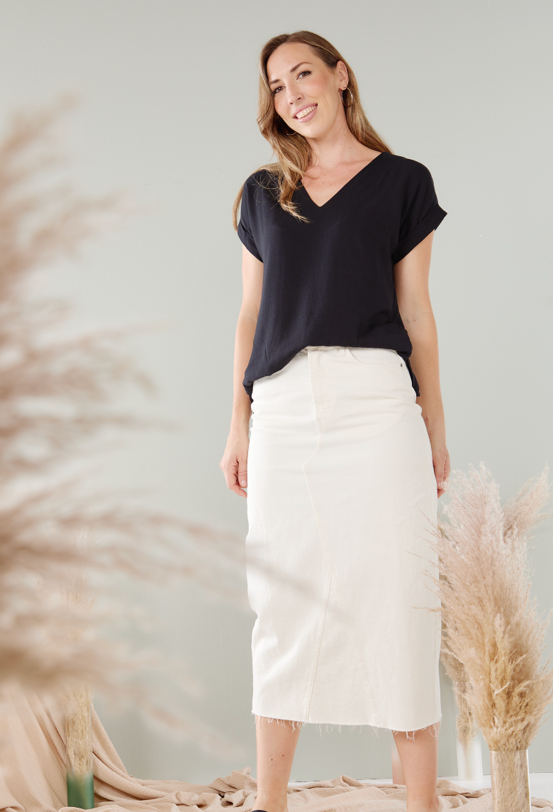 Sadie - Black:  Basic V-Neck Top