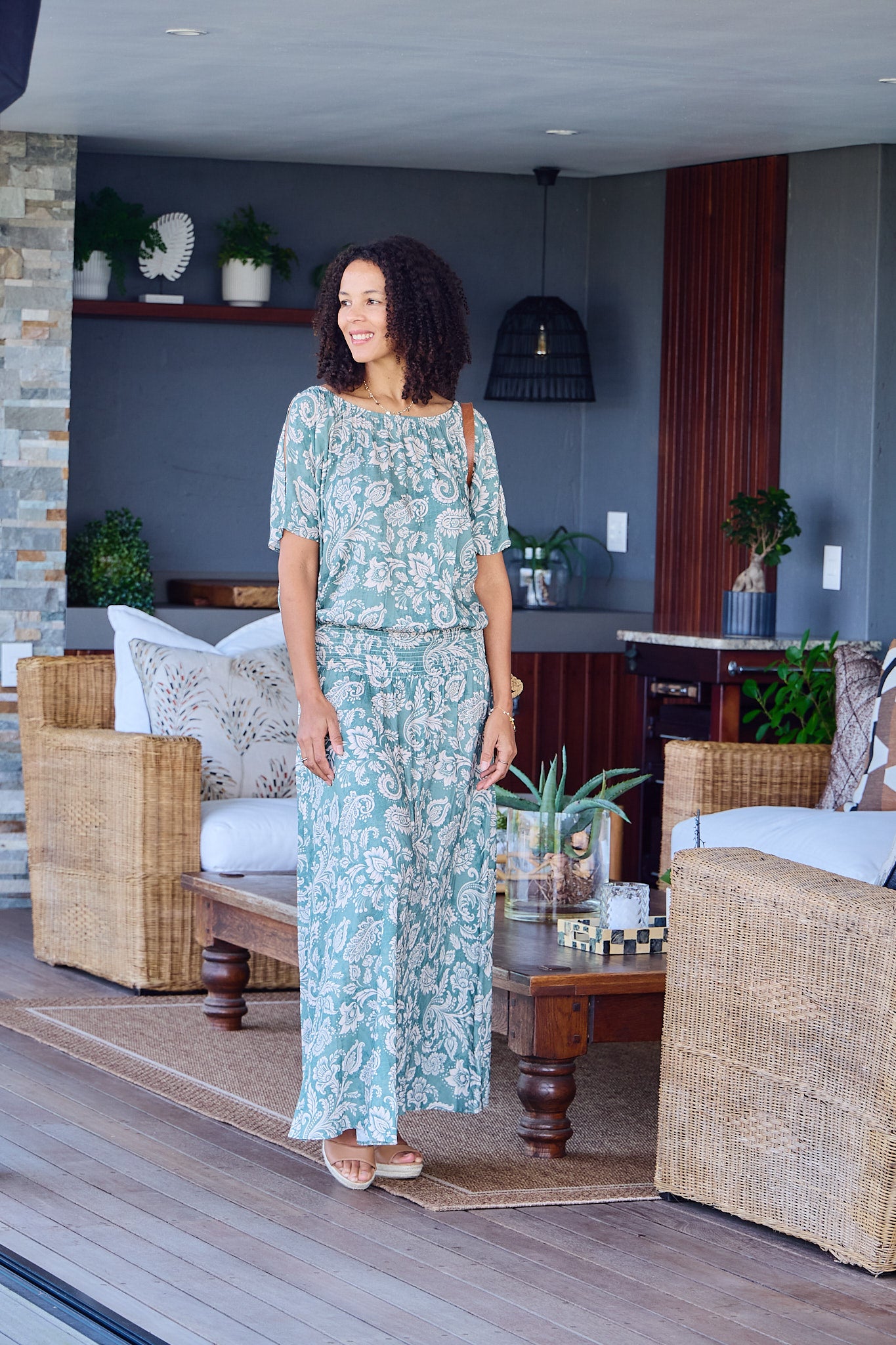 Boho maxi - Joyful Holly: Off the shoulder, elasticated waist maxi dress