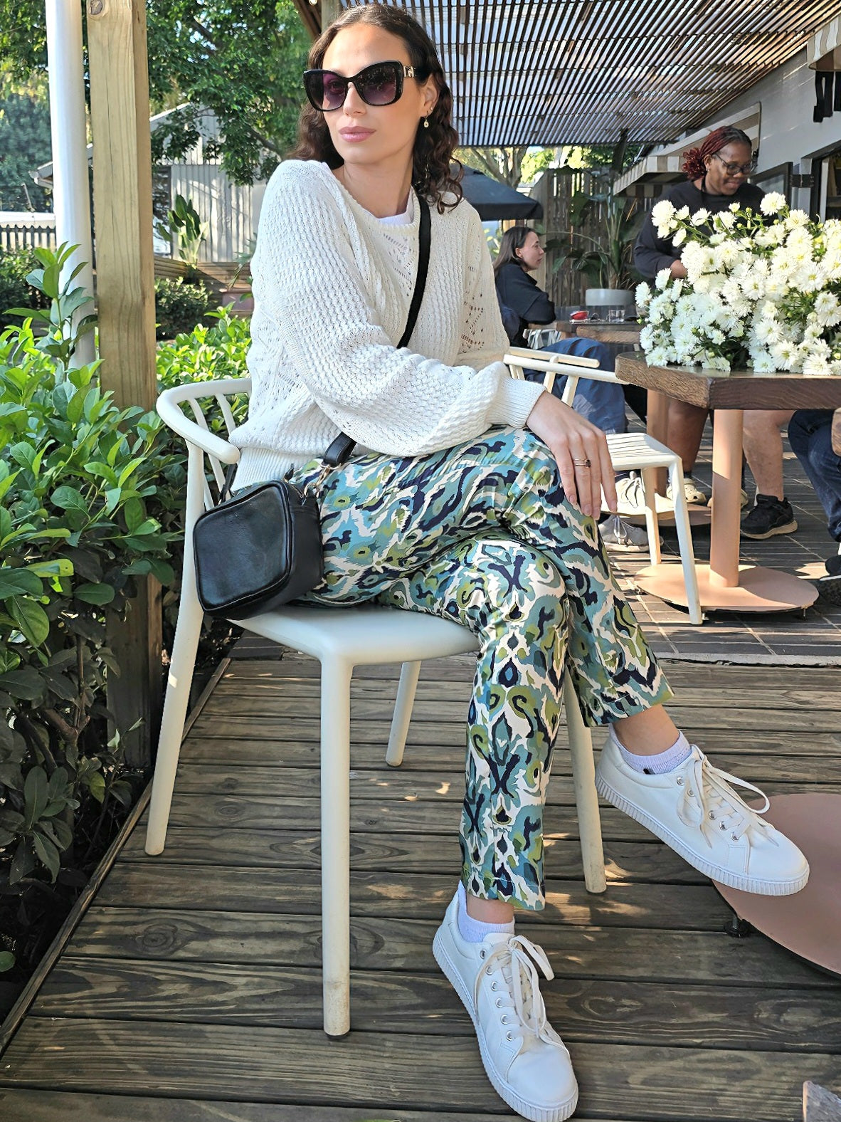 Gia - Breeze: Straight leg pants with elasticated waistband