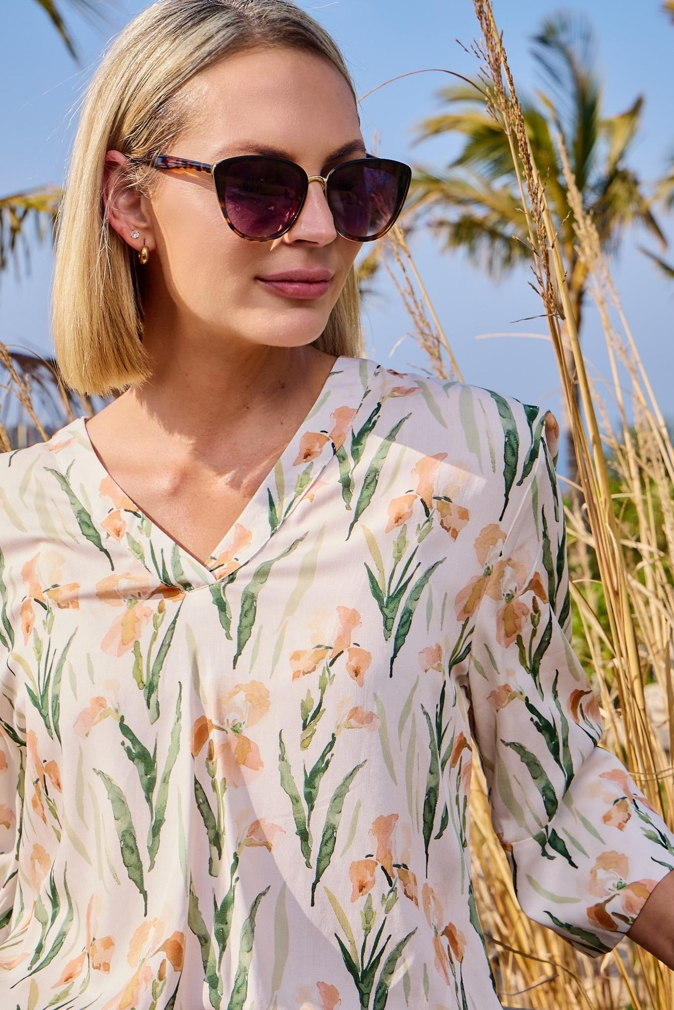 River - Rainforest: Classic V-neck top with 3/4sleeves