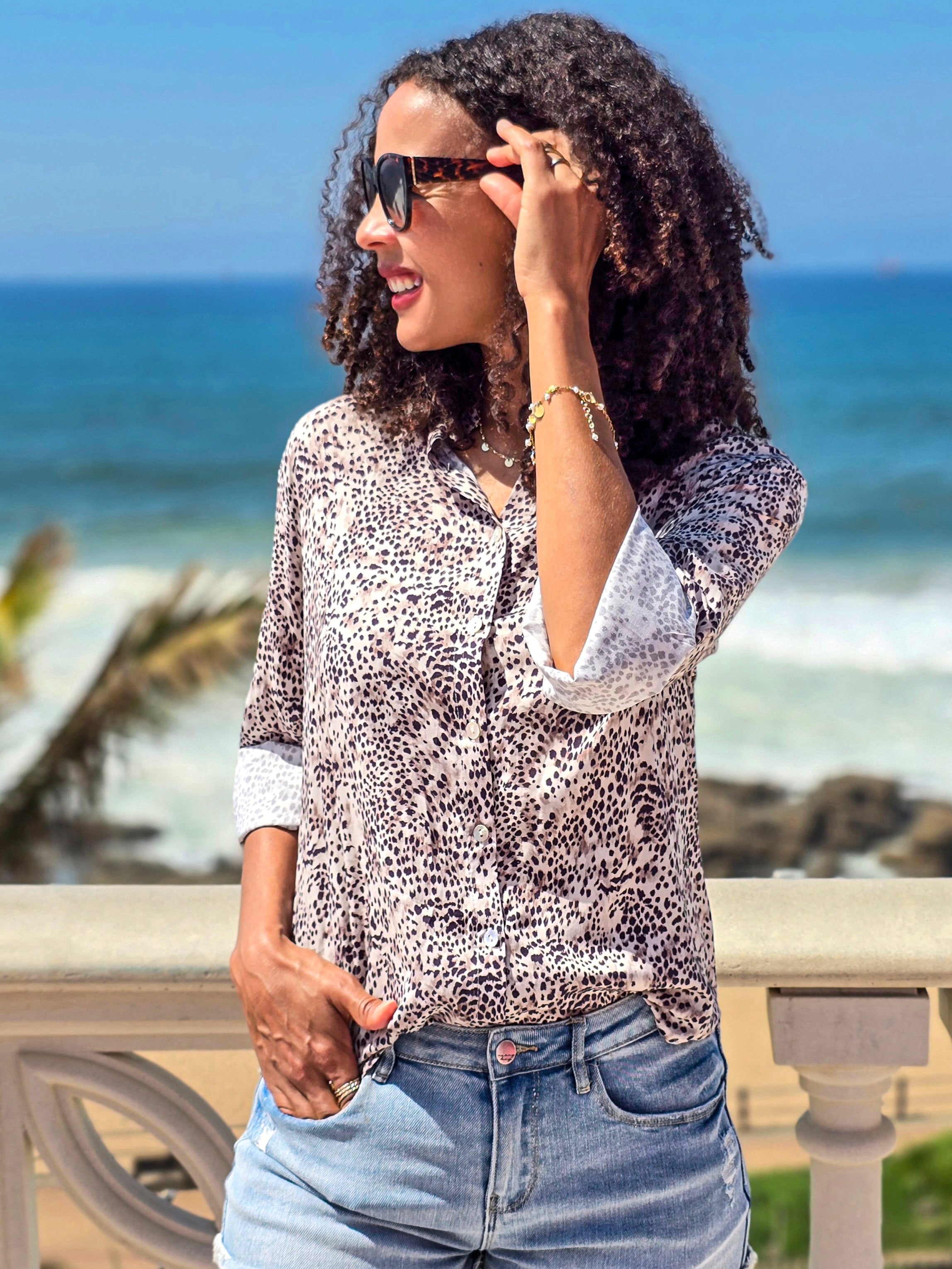 Ellie - Thunderstorm: Classic Collared Shirt with a Cuff