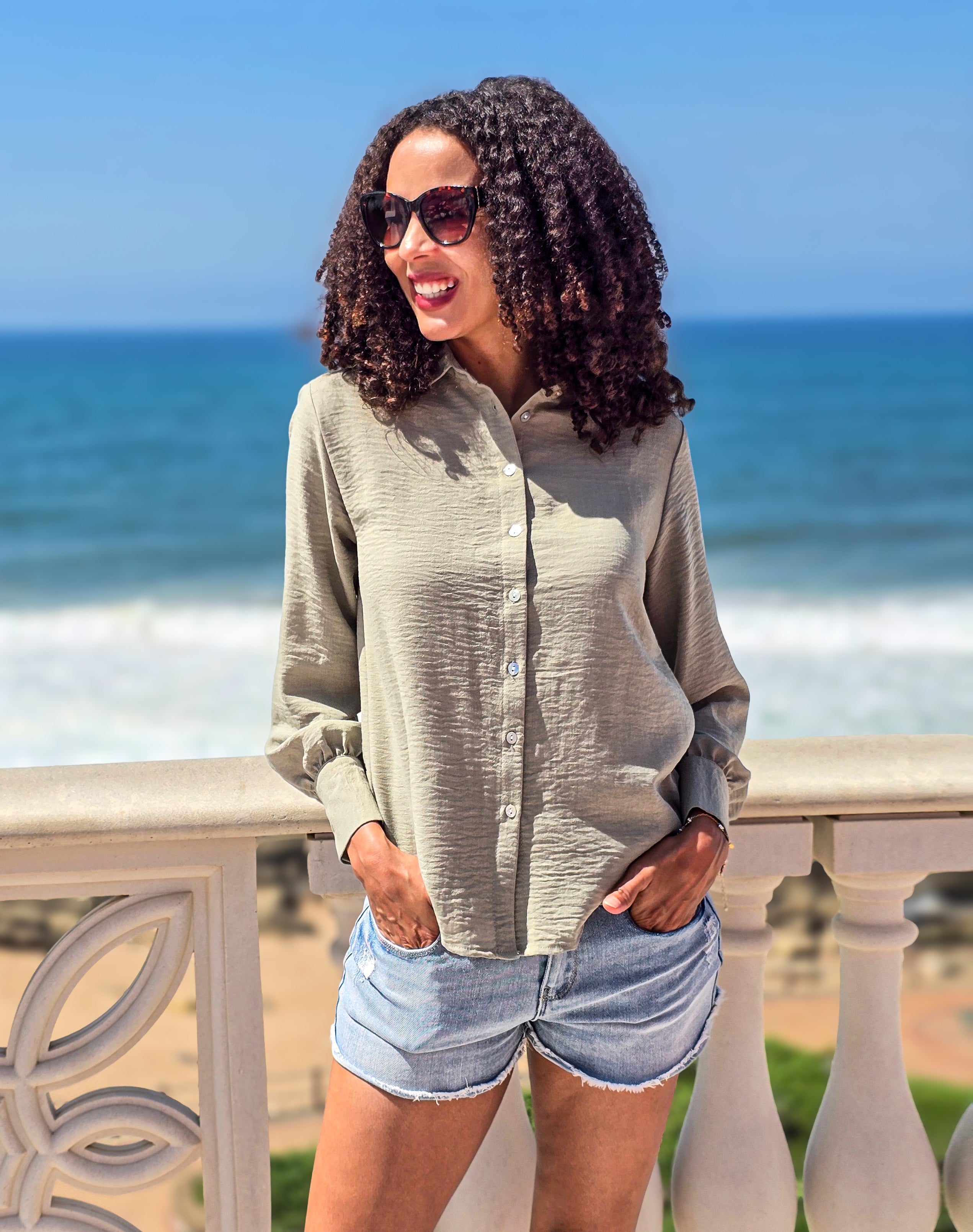 Ellie - Fatigue Linen blend: Classic Collared Shirt with a Cuff